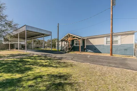 2806 Hilltop Rd, Granbury, TX 76048