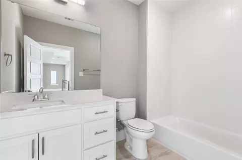 Bath - 7602 Element Ave, Plano, TX 75024 photo 6 of 6