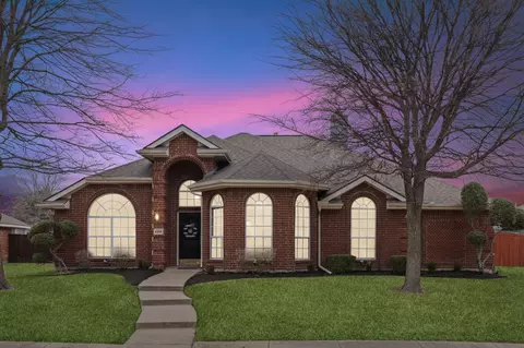 4305 Glistening Spgs, Rowlett, TX 75088
