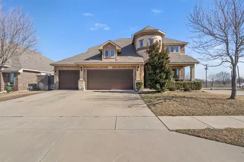 9717 Cypress Lake Dr, Crowley, TX 76036