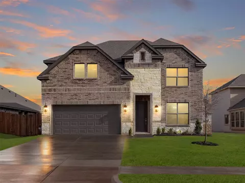 1013 Windsong Dr, Crowley, TX 76036