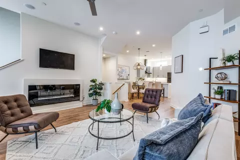 1813 Park Ave #103, Dallas, TX 75215