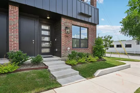 1741 W Cantey St, Fort Worth, TX 76110