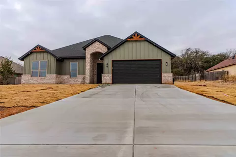 4112 Seminole Trl, Granbury, TX 76048
