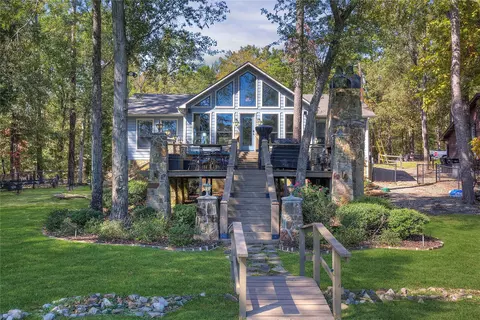 103 King Club Blvd, Scroggins, TX 75480