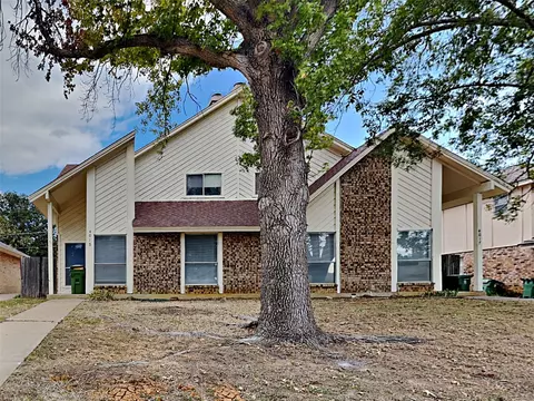 4015 Ridgebrook Dr, Arlington, TX 76015