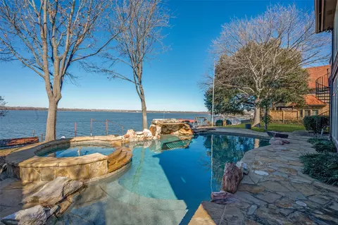 3700 Lake Powell Dr, Arlington, TX 76016