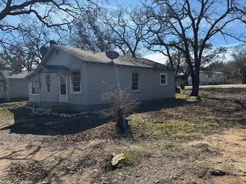 164 County Road 1429, Morgan, TX 76671