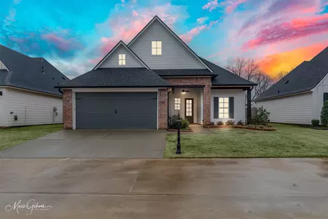 705 Perfect Pl, Bossier City, LA 71111
