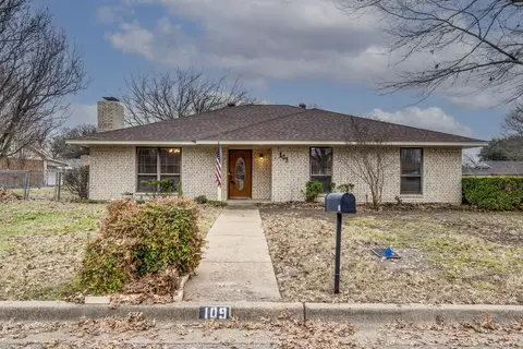 109 Noel St, Waxahachie, TX 75165
