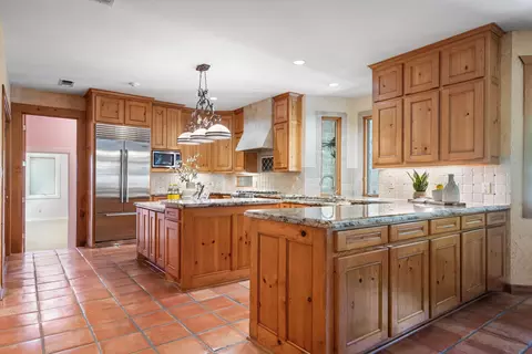 Kitchen - 1097 E Hickory Hill Rd, Argyle, TX 76226 photo 1 of 5