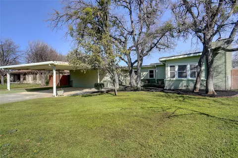 107 Paint Brush Rd, Lakeside, TX 76108