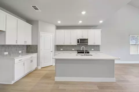 610 Easthill Dr, Mckinney, TX 75071
