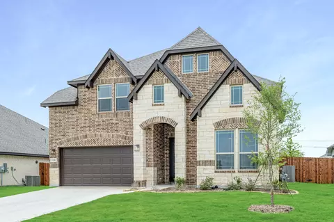 106 Emperor Oak Ct, Balch Springs, TX 75181