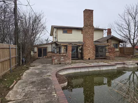 Exterior - 4534 Moler St, Dallas, TX 75211 photo 3 of 4