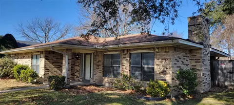 2105 E Collins Blvd, Richardson, TX 75081 photo 2