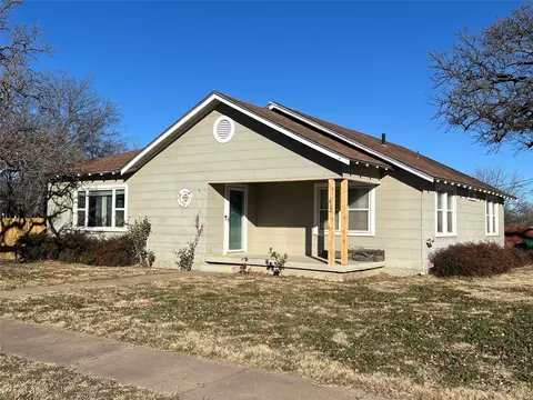 612 S Bassett St, Eastland, TX 76448
