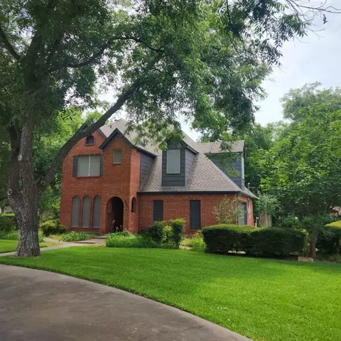 5001 Seminole Dr, Granbury, TX 76049