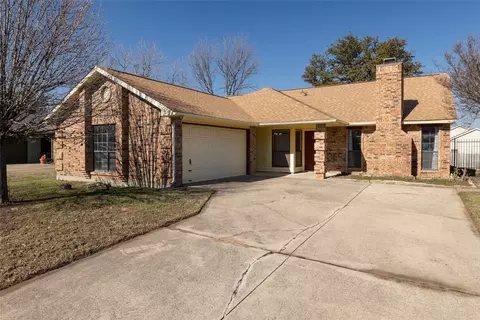 4213 River Birch Rd, Fort Worth, TX 76137