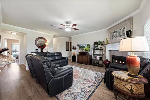 9948 Caney Creek Dr, Waco, TX 76708 photo 6