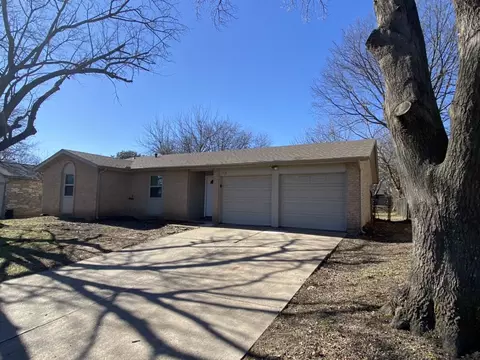 1319 Oakbrook St, Lancaster, TX 75134