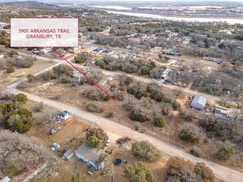 5907 Arkansas Trl, Granbury, TX 76048