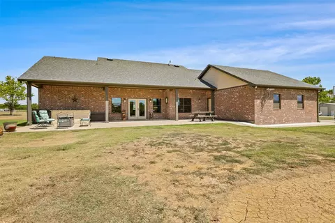 Exterior - 10099 Fm 1173, Krum, TX 76249 photo 5 of 10
