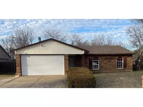 2821 Eddie Pl, Fort Worth, TX 76140