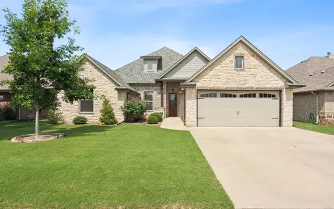 3231 Boat Landing Trl, Granbury, TX 76049