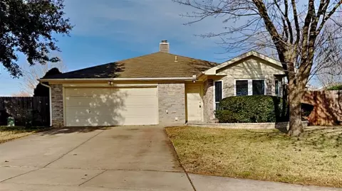 5611 Alicante Dr, Arlington, TX 76017