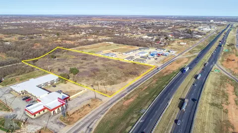 2182 W Overland Trl, Abilene, TX 79603