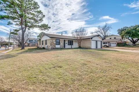 3302 Ridgemont St, Irving, TX 75062