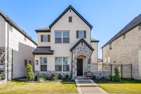 3169 Cliff Swallow Ln, Arlington, TX 76005