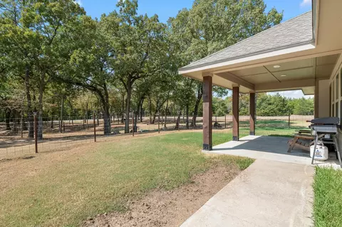 183 County Rd, Gordonville, TX 76245