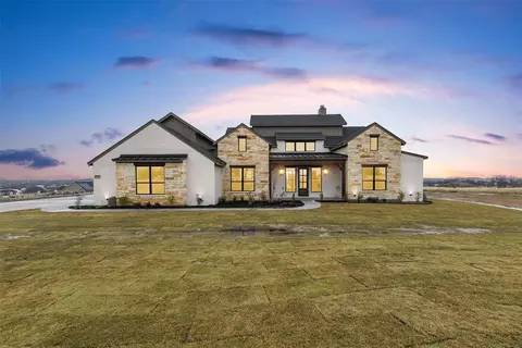 151 Oak Meadow Ln, Weatherford, TX 76085