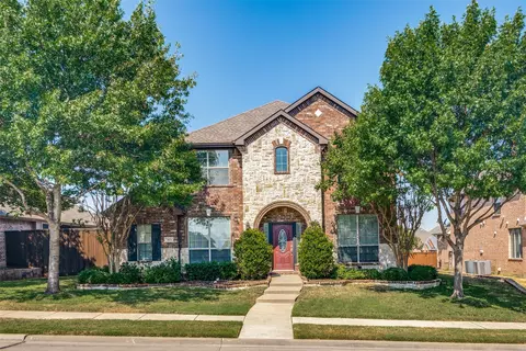 7821 Glencrest Dr, Sachse, TX 75048
