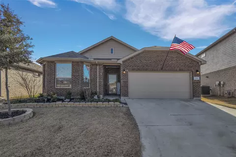 704 Blackhorse Trl, Northlake, TX 76247