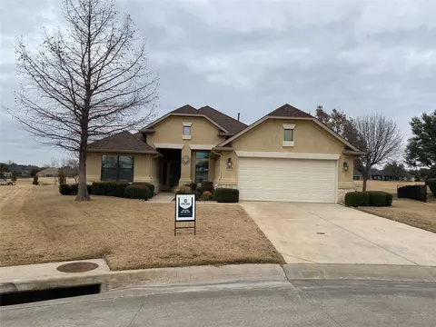 10928 Southerland Dr, Denton, TX 76207