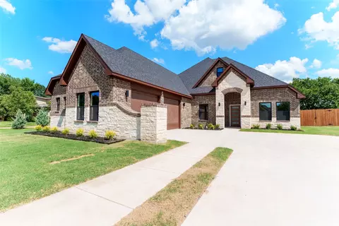 2013 Parker Pl, Corsicana, TX 75110