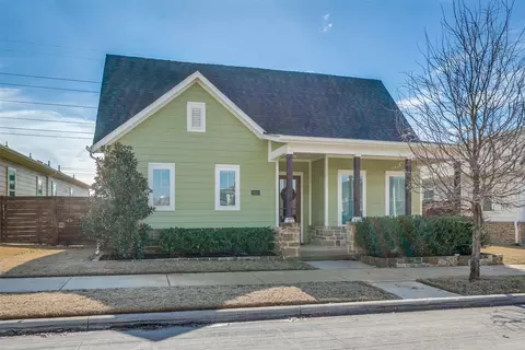 8828 Vermillion St, North Richland Hills, TX 76180