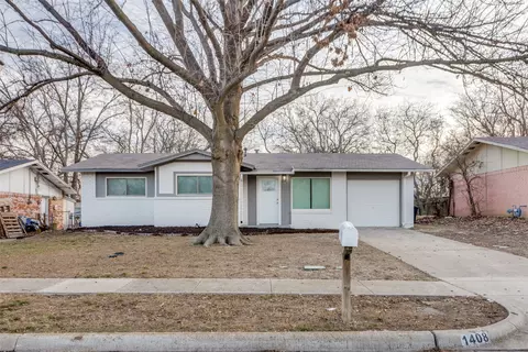 1408 E Lovers Ln, Arlington, TX 76010