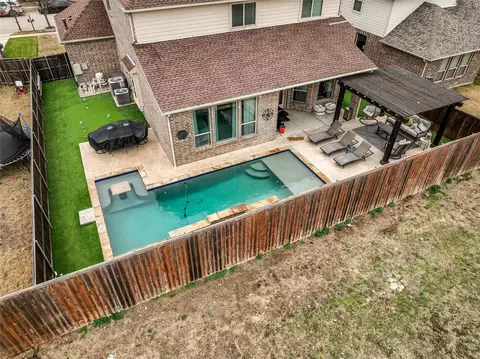 609 Mangrove Trl, Saginaw, TX 76131