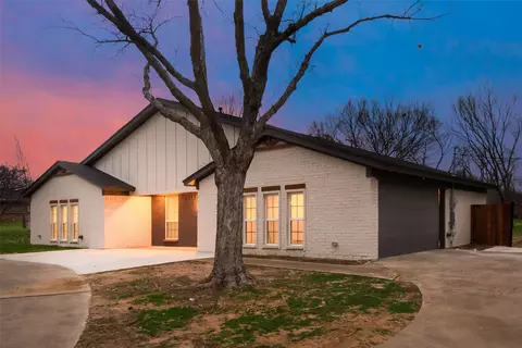 7709 Hewitt St, North Richland Hills, TX 76182