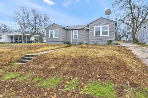 626 E Gandy St, Denison, TX 75021 photo 4