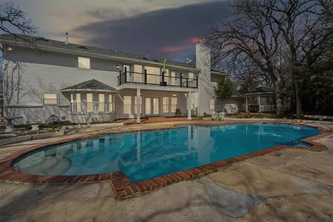 5908 Waterview Dr, Arlington, TX 76016