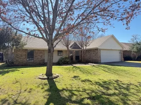 714 Lakewood Ln, Grapevine, TX 76051