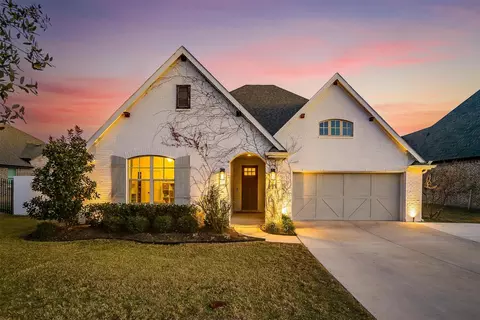 587 Point Vista Dr, Aledo, TX 76008