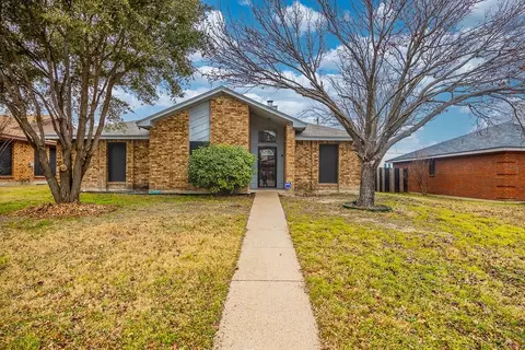 1119 Cresthaven Dr, Lancaster, TX 75134