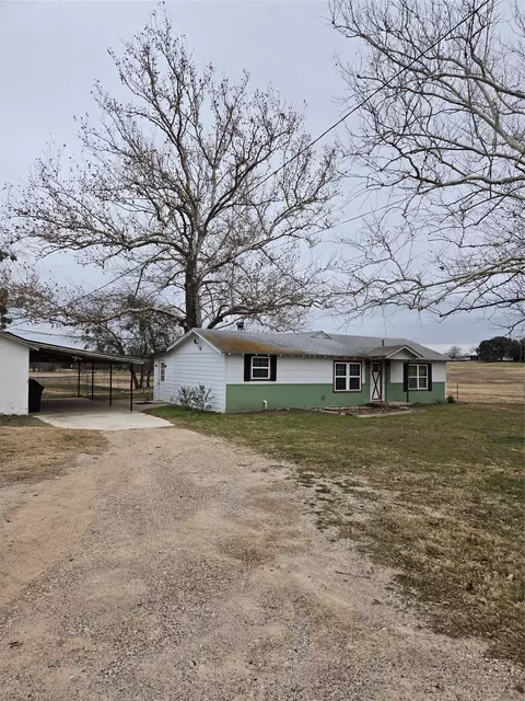 305 S Leon St, Gustine, TX 76455 photo 8