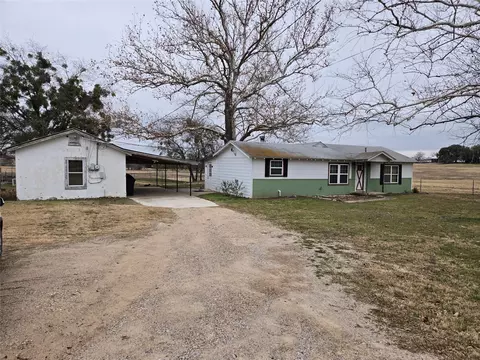 305 S Leon St, Gustine, TX 76455 photo 7
